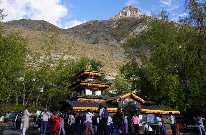 Image of pilgrims during Muktinath tour in Nepal
